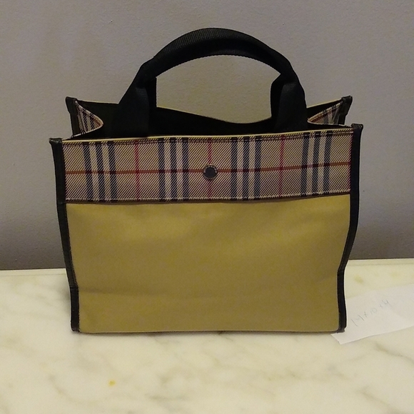 Authentic Burberry handbag 👜 - Picture 1 of 15